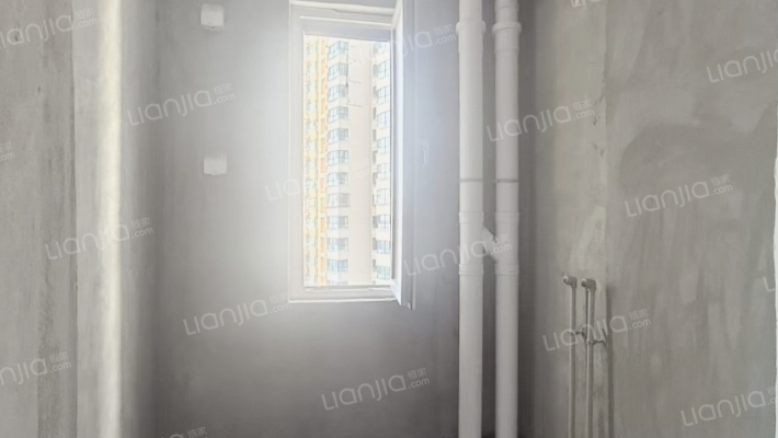 水岸花城 2室1厅 南 北-卫生间