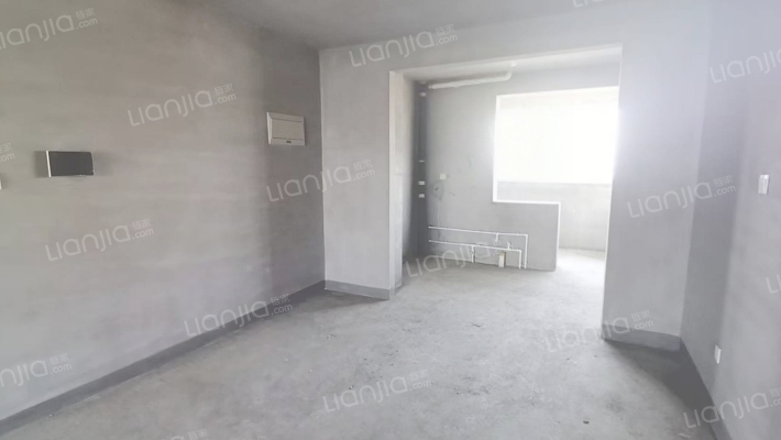 此房业主诚意卖，房本在手，没抵押，能贷款-厨房