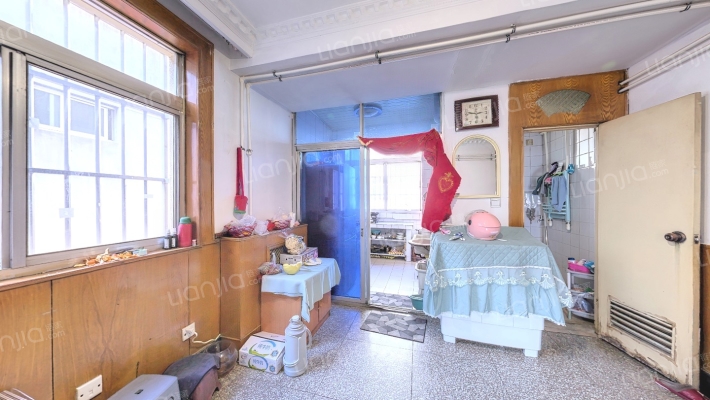 姜寨路财局家属院二手房实景图