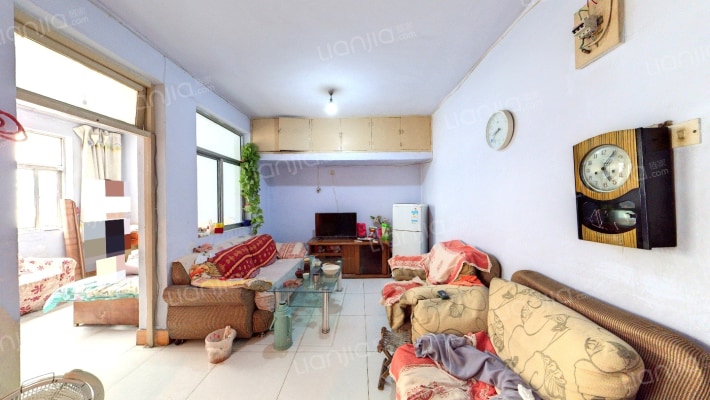 岱银集团职工宿舍区二手房实景图