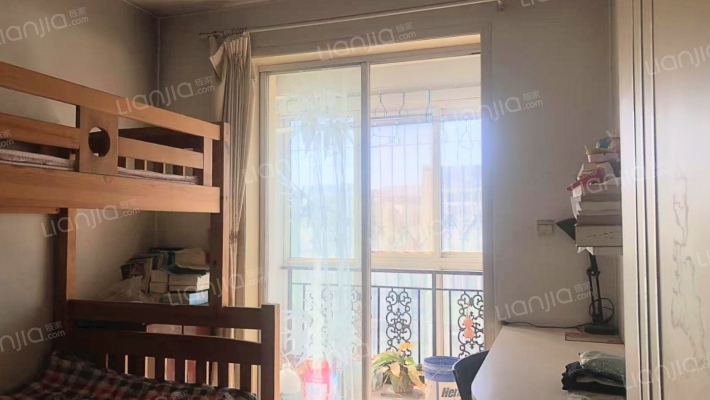 南北通透格局好，中间楼层，集中供暖，配套齐全-卧室B