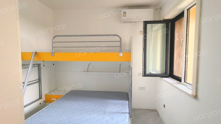 急售三利精装自住两居，满二，价格可议-卧室A