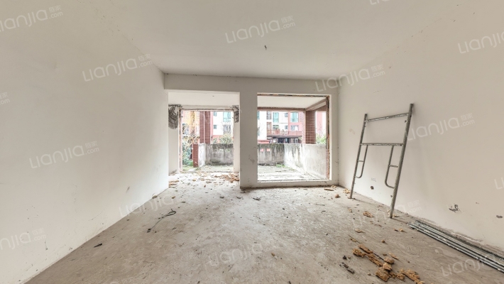 中渝滨江壹号B区二手房实景图