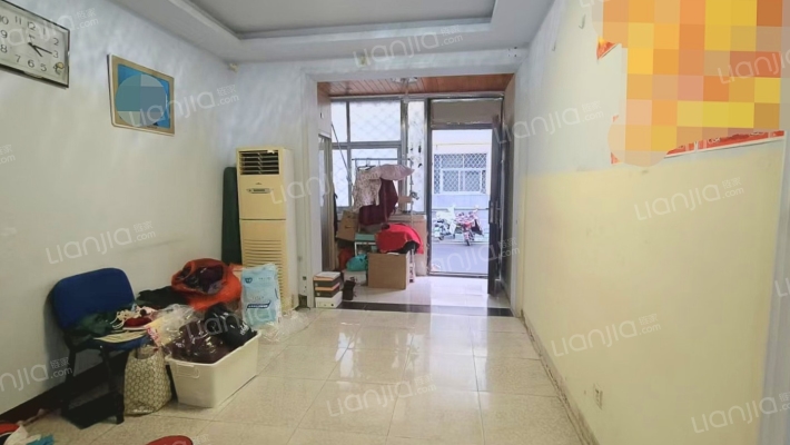 新华小区二手房实景图