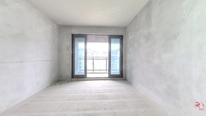 中国铁建云锦山二手房实景图