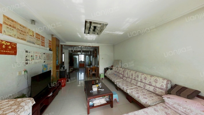 房本满二，税费低，精装修，可拎包入住，交通便利-客厅