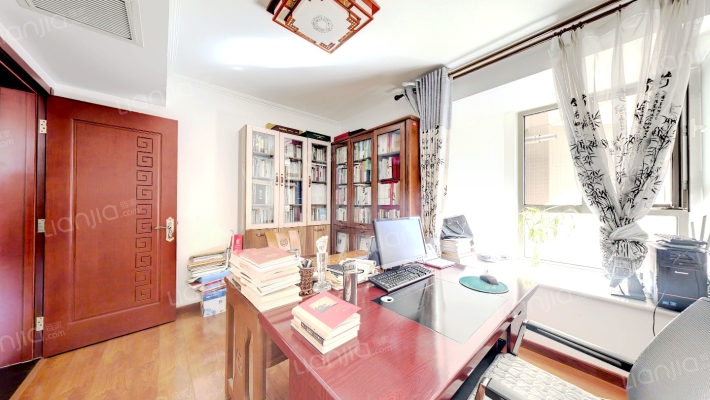 钻石商圈  御景园精装两居  双卫  好位置  拎包入住-卧室A