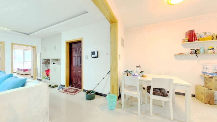 名流城市尊邸 出门既是德信公园 精装i徐价格可议-餐厅