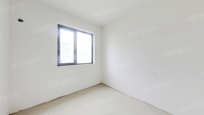 华远海蓝城，南北通透三居室，户型方正。-卧室B