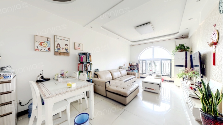 精装修，全屋全友家具，南向居室，全天采光-客厅