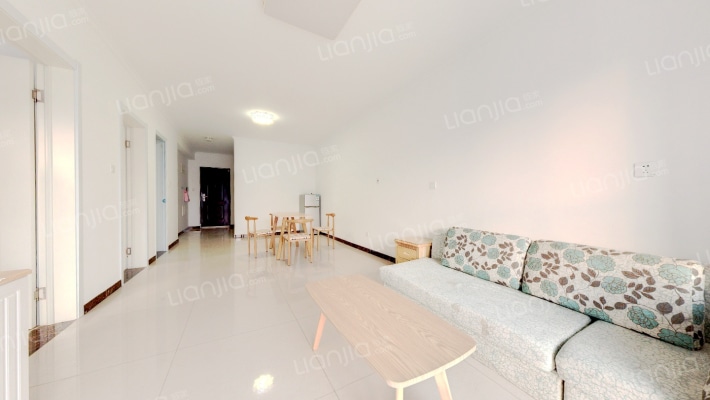 精装三居室纯南向 有本 满二看房方便-客厅