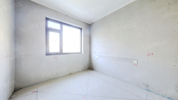 出售 天伦湾凤麟府 大平层 七米横厅 小区环境优美-卧室B