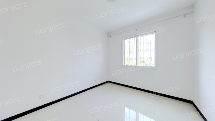 房本满五 户型方正 停车方便 集中供暖-卧室B