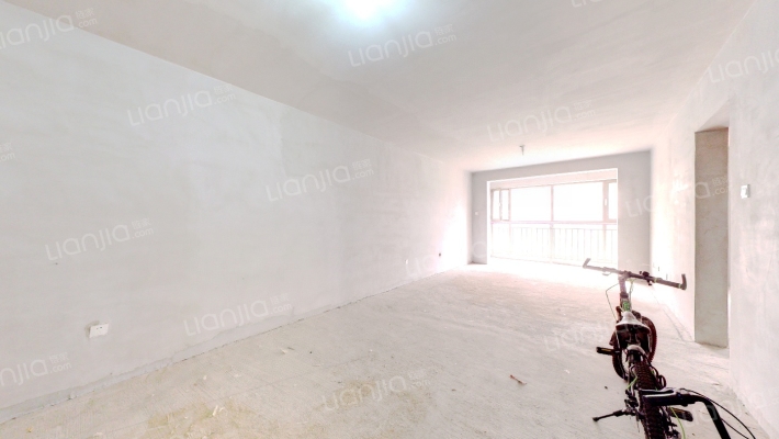 两室双卫户型，小区居中位置，安静，配套齐全-客厅