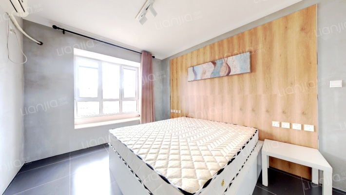 高铁板块精装三居，南北通透，全天采光-卧室C