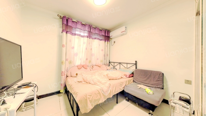 冠云路 新加坡花园 一层带下跃 6居室，130万可议-卧室E