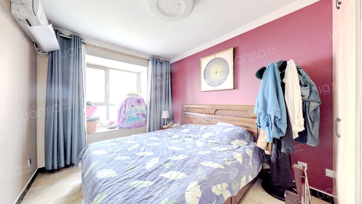 御景园南北三居室南北通透双卫明厨明卫房本满二-卧室A