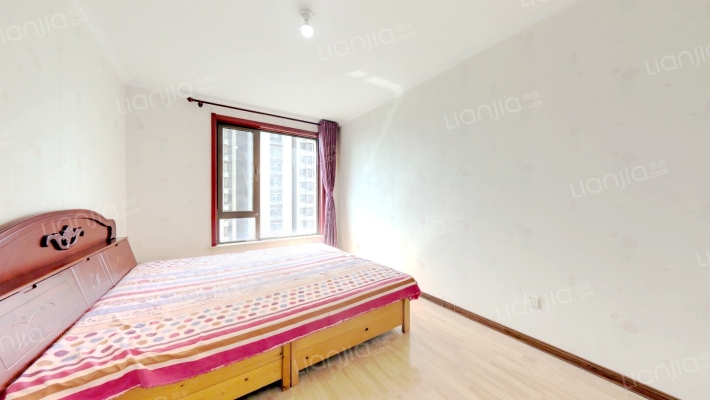 房本满二 ，南向两居，中高楼层，出行便利，全天采光-卧室B