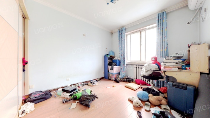 华泰豪庭南北通透两居户型方正税费低-卧室A