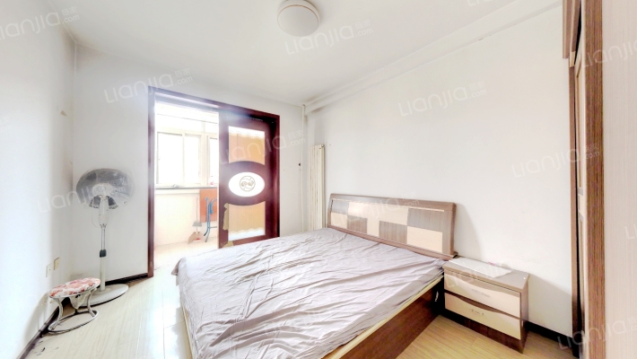 世纪嘉园 南北通透两居 集中供暖 好楼层 采光好-卧室A