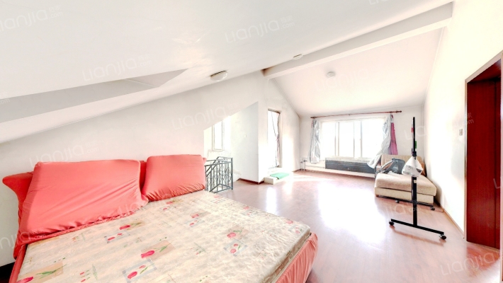 永安小区，物探三号院，位于甲秀路-客厅B