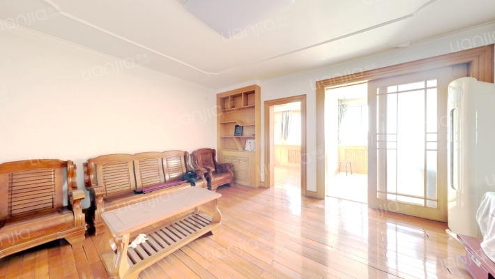 贾秀路物探三号院，南北两居室，采光无遮挡-客厅