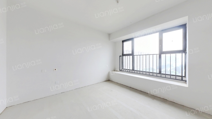 业主诚心出售，南院好楼层好位置-卧室C