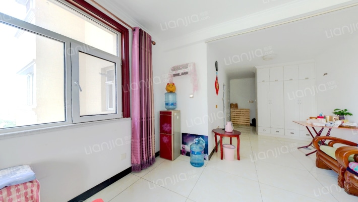 双塔社区 精装修小户型  首付5万 价格还可以谈-卧室