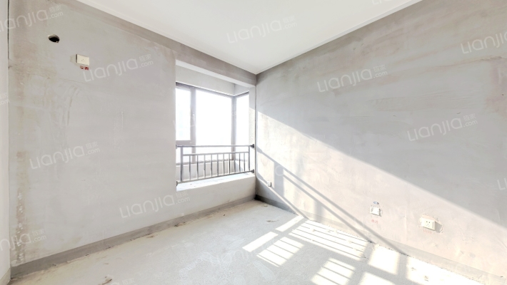 天伦湾一期经典全南两居 好楼层好楼位 毛坯随心装-卧室B