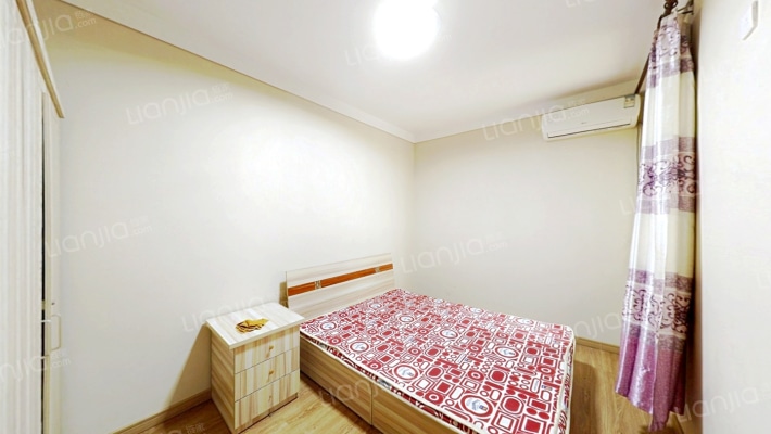 鸿坤全阳三居室  精装修   中间楼层   采光充足-卧室A