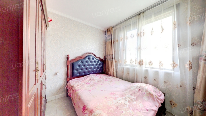 满二，精装修，南北通透，低楼层，出现便利-卧室B