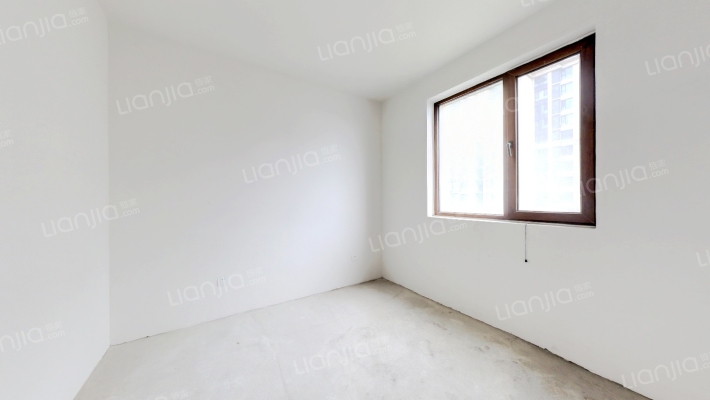 南北通透三居，中间楼层，采光充足，视野开阔-卧室B