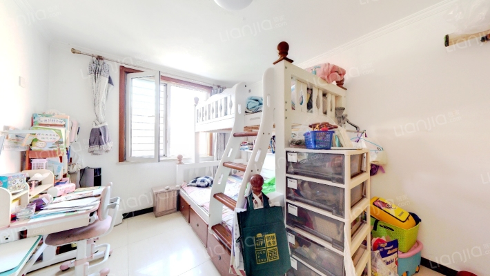 南北通透格局，楼层好，视野宽阔，采光充足-卧室B