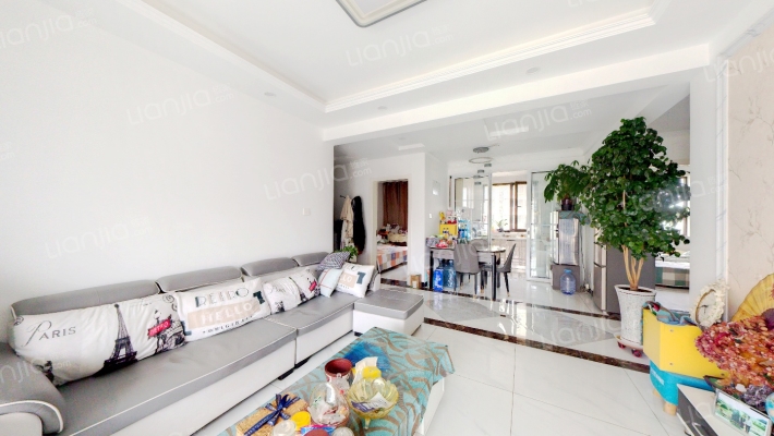 天伦湾馨园 精装三居室 家具家电全带 拎包入住-客厅