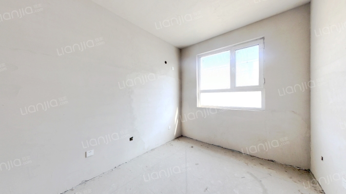 此房是正规的朝南一居室，采光充足，无遮挡-卧室