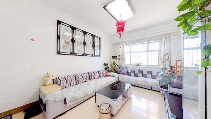 范阳路旁，正规三居双卫格局，环境好交通方便-客厅