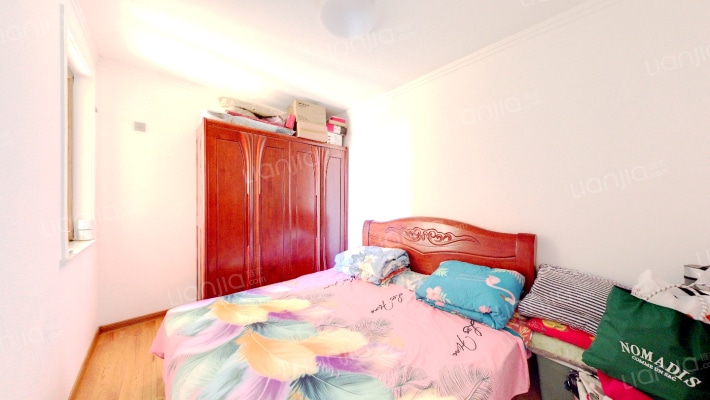 精装修，房本满二，税费低，高铁旁边。-卧室A