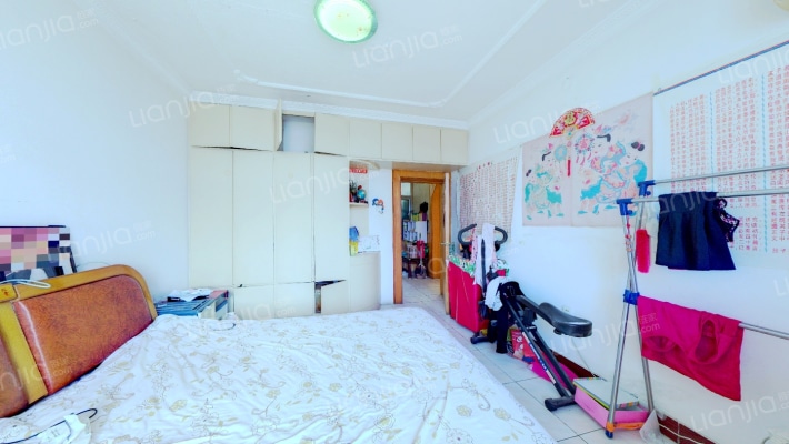 三阳开泰户型，房本满五唯一，税费低，采光好。-卧室C