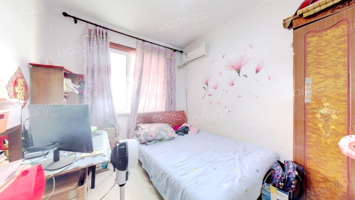 ：房本在手， 南北通透户型，新装修没住过-卧室A