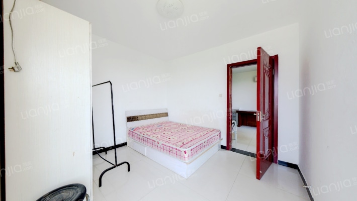 满五唯一，三居室，集中供暖，采光好，优质房源！-卧室A