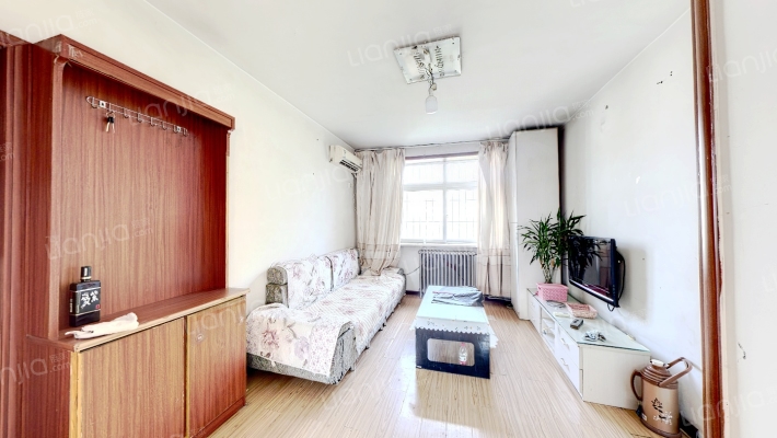 南北通透两居室 满五税费低 停车方便户型方正-客厅