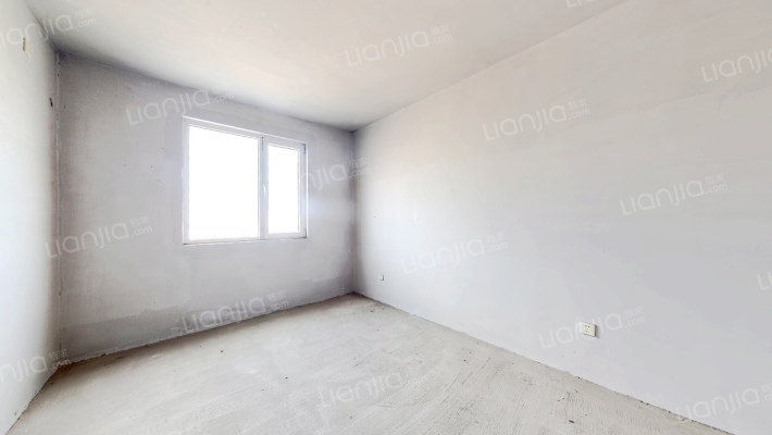 南北三居 高楼层 位置好 满五年 毛坯房 全天采光-卧室B