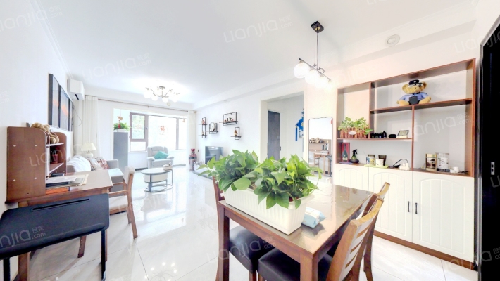 20万精装有房本通透的两居 定制家具-客厅