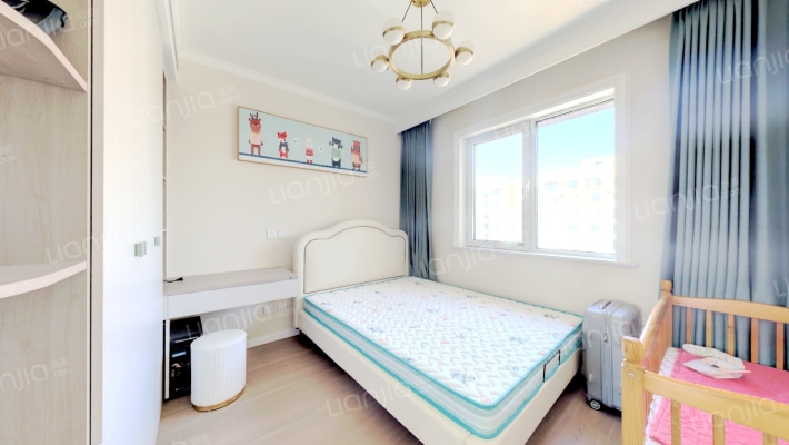 集体供暖，精装修南北通透三居，房本满二-卧室B