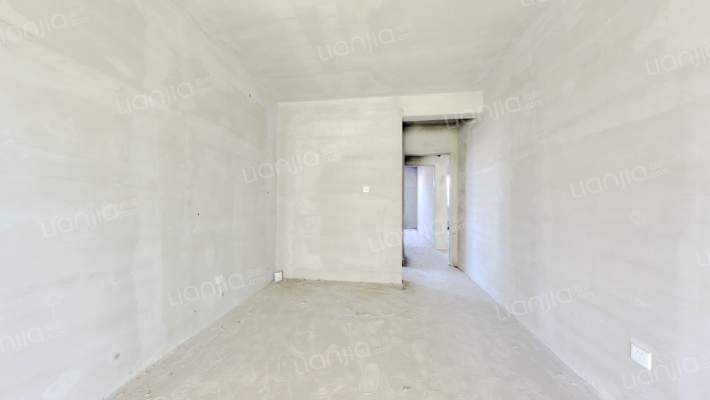 业主诚意出售，价格可以商量，南北通透三居-卧室B