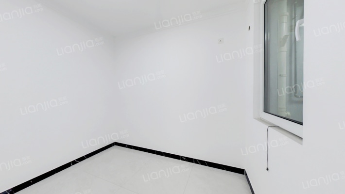 高铁东站朝南小三居，视野开阔没有遮挡-卧室A