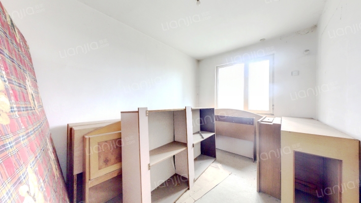 天保郦景大三居710年大产权，市区三居双卫毛坯房-卧室A