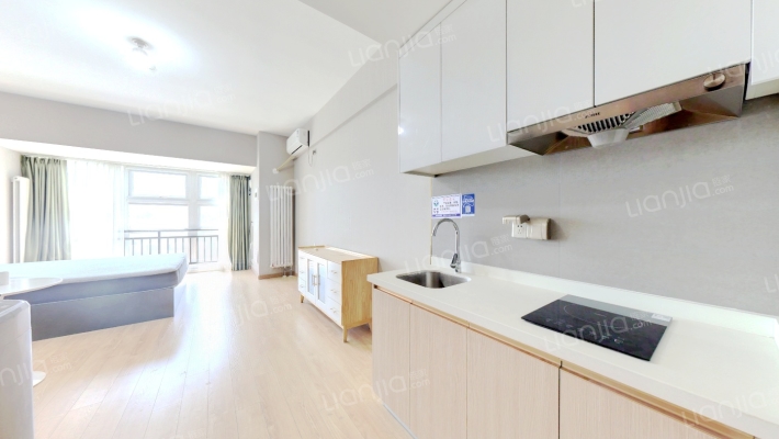 万科，精装修，一居室，采光视野好。-卧室