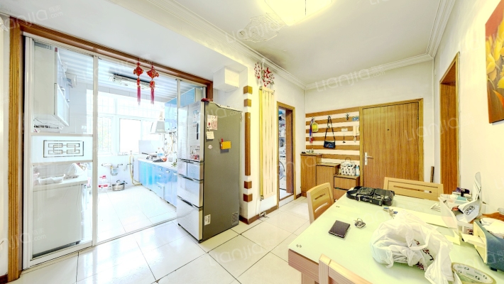 范阳路矿山局家属院南北通透三居-餐厅