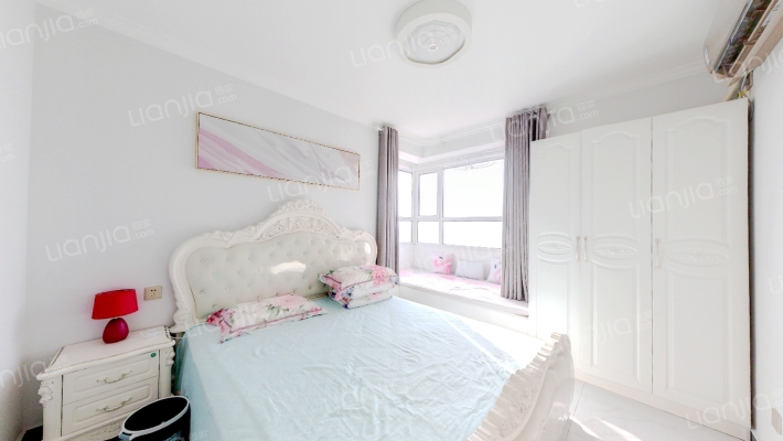 高铁牛津花园经典户型 卧室和客厅朝南 采自然光。-卧室B